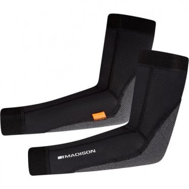 Madison Flux D3O MTB Elbow Pad Set - Black